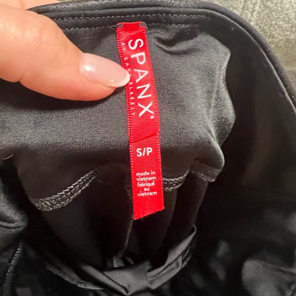 Spanx faux leather leggings - Picture 3 of 4